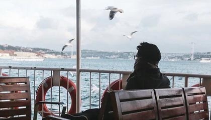 爱游戏app-戴维·帕特森的攻守一体型打法，令袋鼠队在攻防两端展现实力，戴维森vs泰拳手